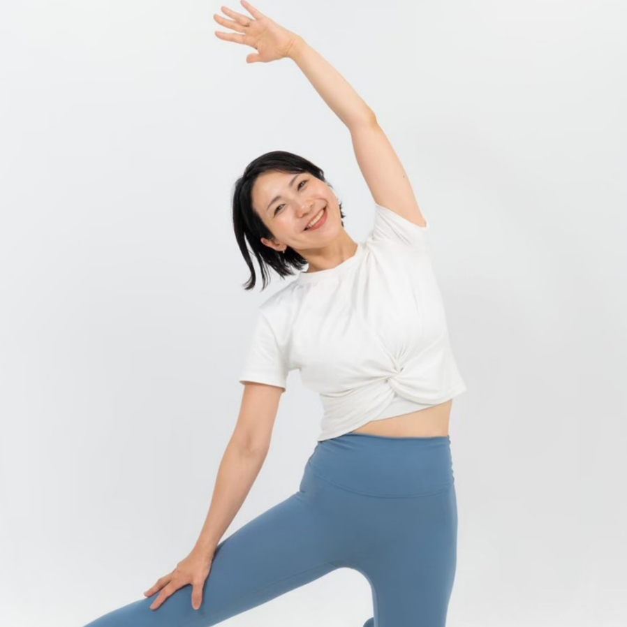 インストラクター紹介 ー 美筋ヨガ｜廣田なおの美筋ヨガ｜オンライン